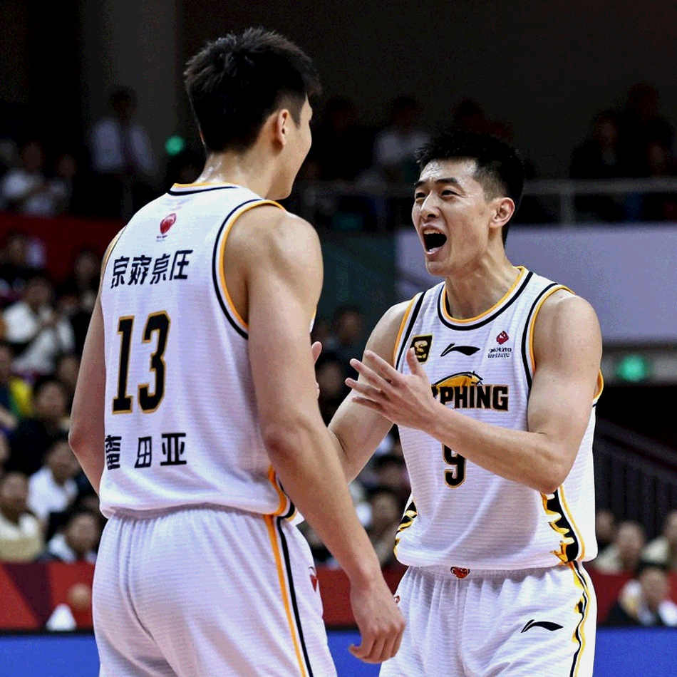 Cơn bão Kawhi Leonard: NBA phạt Clippers 5 lượt chọn, Raptors đón 'Vua' trở lại Toronto Cơn bão Kawhi Leonard: NBA phạt Clippers 5 lượt chọn, Raptors đón 'Vua' trở lại Toronto