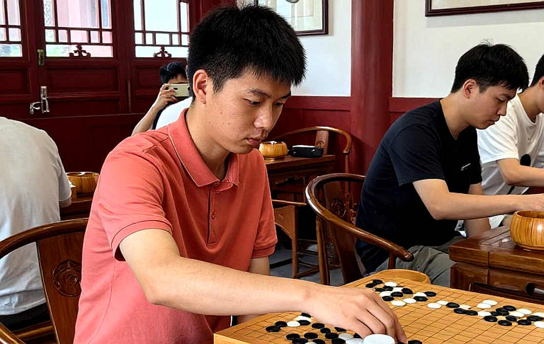 1.d4 d5 và bài toán năm hệ thống: khi Trắng quay lưng với lý thuyết