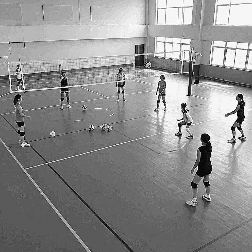 Efeler và mười điểm đánh rơi: Romania 93, Thổ Nhĩ Kỳ 83