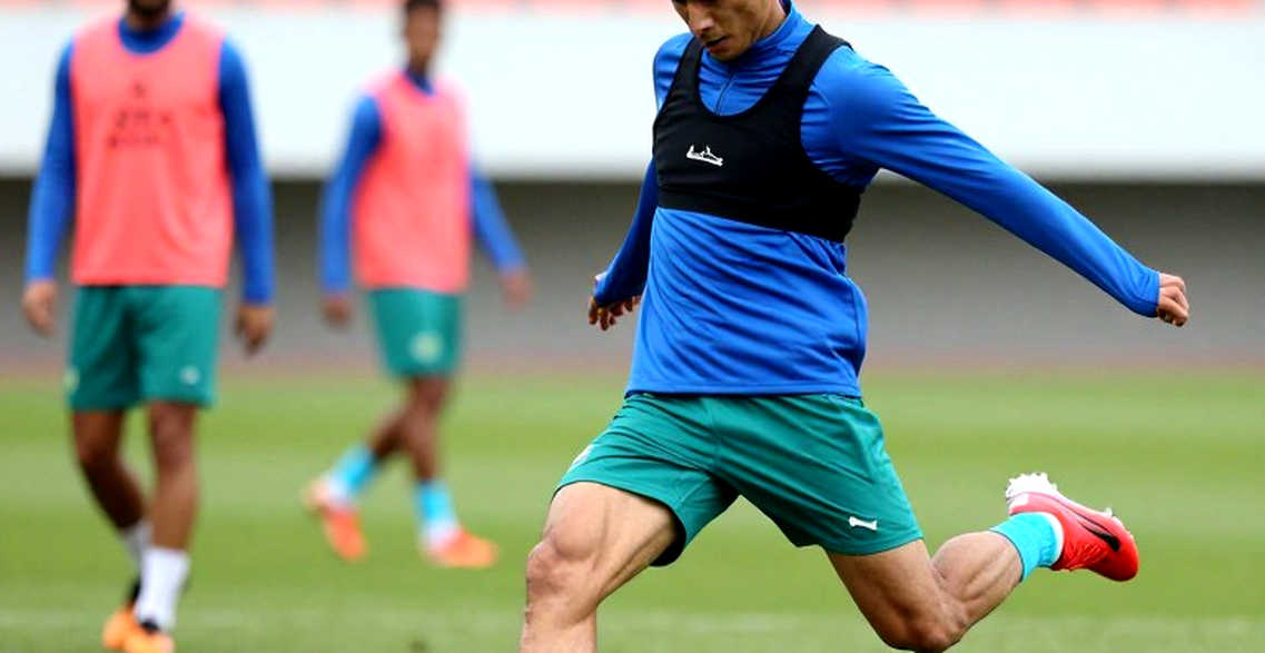 Al-Aqidi's Hand Injury at Gulf Cup 27: The Gap Nobody Can Fill in Goal