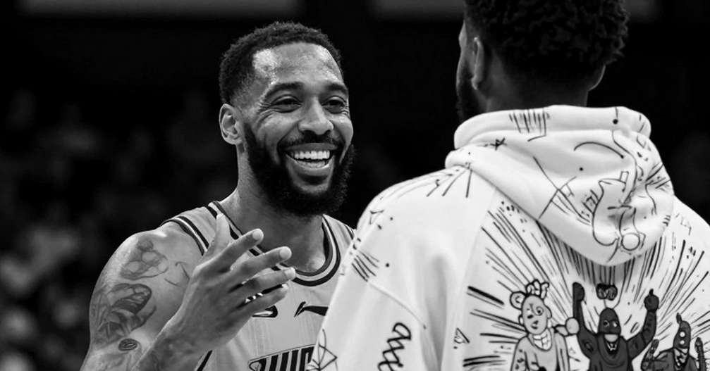 Ma Cao và 22 phút của Kyrie Irving: Tín hiệu nằm ở danh sách thi đấu, không ở bảng điểm