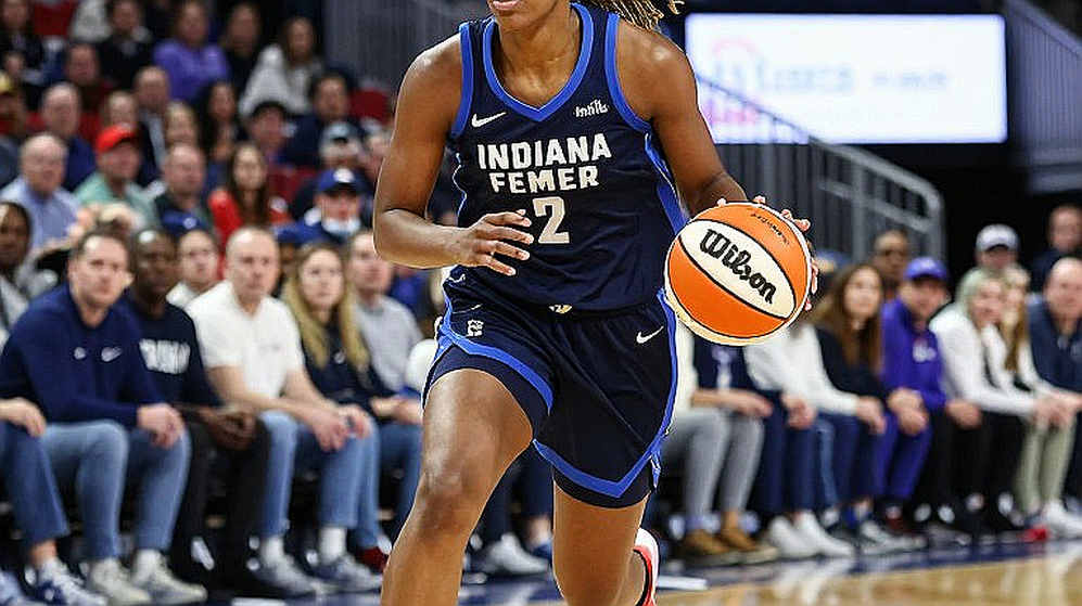 Những con số ảo và nghệ thuật quản trị đội hình: Giải mã NBA Fantasy Salary Cap Edition từ góc nhìn xã hội học