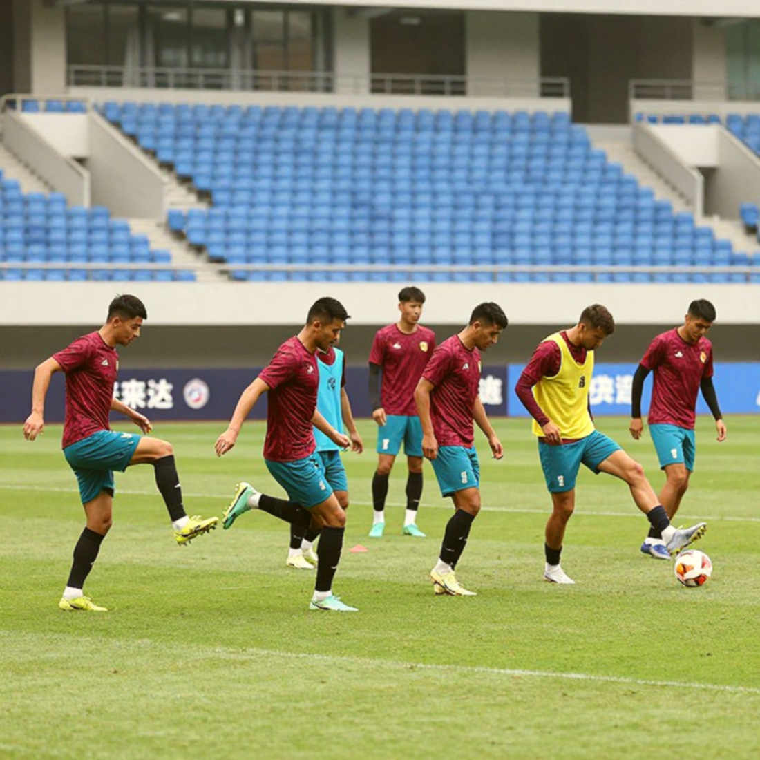 V.League và Căn Bệnh Thành Tích: Khi Bóng Đá Việt Nam Tự Lừa Mình Bằng Những Con Số Đẹp