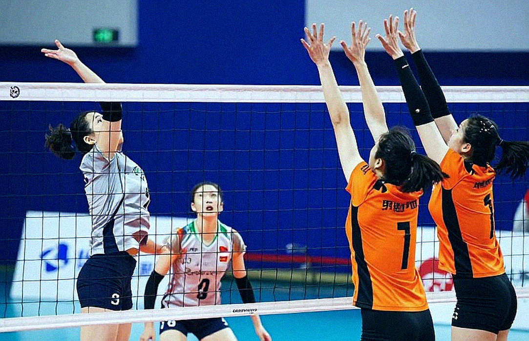 Mỹ hạ Canada 3-2 tại chung kết NORCECA: Tổng điểm 108-108 và cuộc chuyển giao thế hệ ở Moncton Mỹ hạ Canada 3-2 tại chung kết NORCECA: Tổng điểm 108-108 và cuộc chuyển giao thế hệ ở Moncton